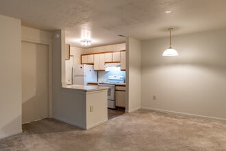 Grayhaven Marina Village in Detroit, MI - Building Photo - Interior Photo