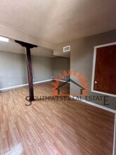 615 N Avenue Q in Portales, NM - Building Photo - Building Photo