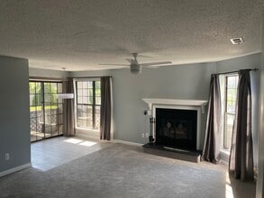 423 Harbour Point in Virginia Beach, VA - Building Photo - Building Photo