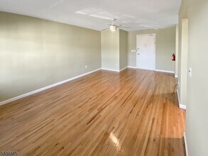 605 Grove in Clifton, NJ - Building Photo - Building Photo