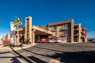 276 Lake Havasu Ave, Unit C-24 in Lake Havasu City, AZ - Building Photo