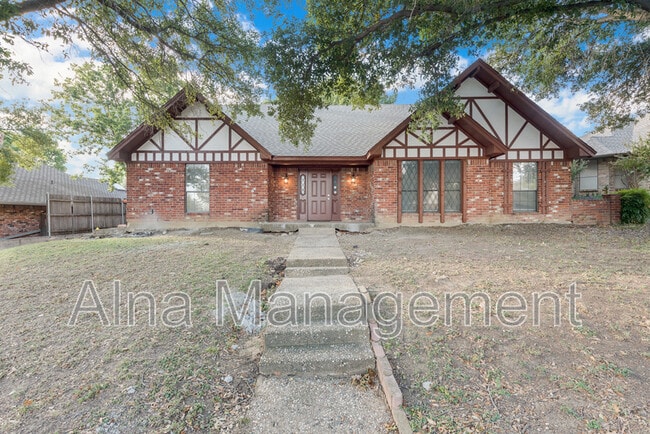 property at 1005 Canadian Cir