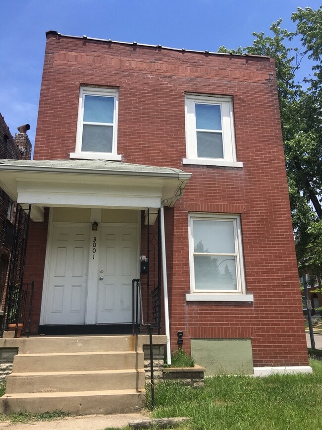 property at 3001 Miami St