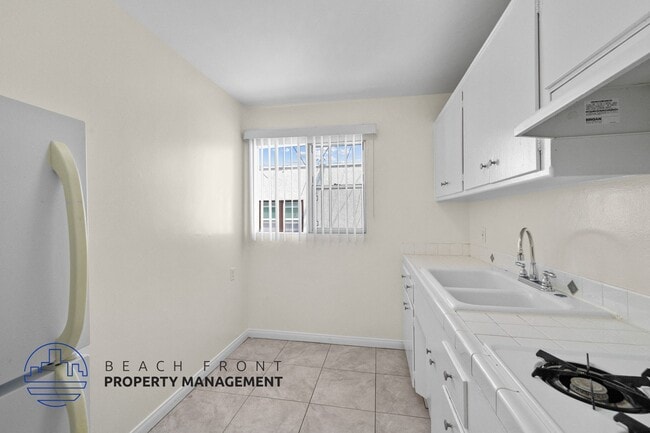 3035 E. Mariquita St. in Long Beach, CA - Foto de edificio - Building Photo