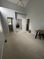 2078 Red Oak Cir in Santa Rosa, CA - Building Photo