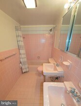 4201 Cathedral Ave NW, Unit 806W in Washington, DC - Building Photo - Building Photo