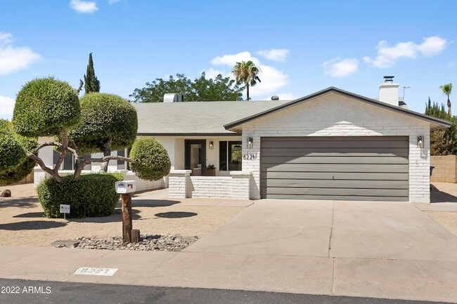 6221 E Evans Dr in Scottsdale, AZ - Building Photo - Building Photo