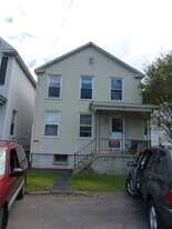 38 Erie St, Unit A in Cohoes, NY - Building Photo