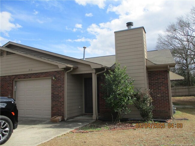 property at 5575 Robmont Dr