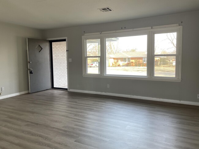 616 Sherwood Dr in Norman, OK - Building Photo - Building Photo