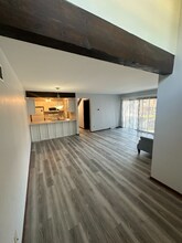 5668 S 27th St in Milwaukee, WI - Building Photo - Building Photo