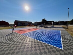 Country Club Apartments in El Reno, OK - Foto de edificio - Building Photo