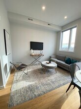 385 Pleasant St in Watertown, MA - Building Photo - Building Photo