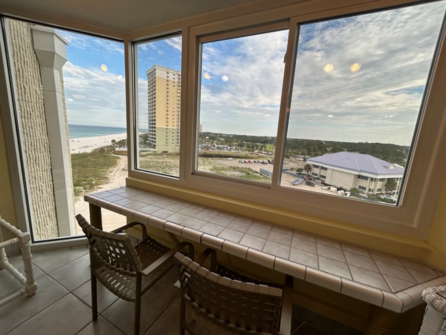 8817 Thomas Dr in Panama City Beach, FL - Building Photo - Building Photo