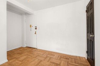 9430 60th Ave in Queens, NY - Building Photo - Building Photo