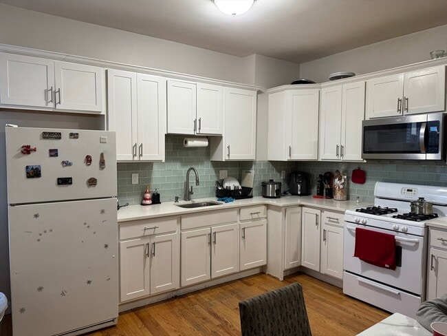 139 London St in Boston, MA - Building Photo - Building Photo