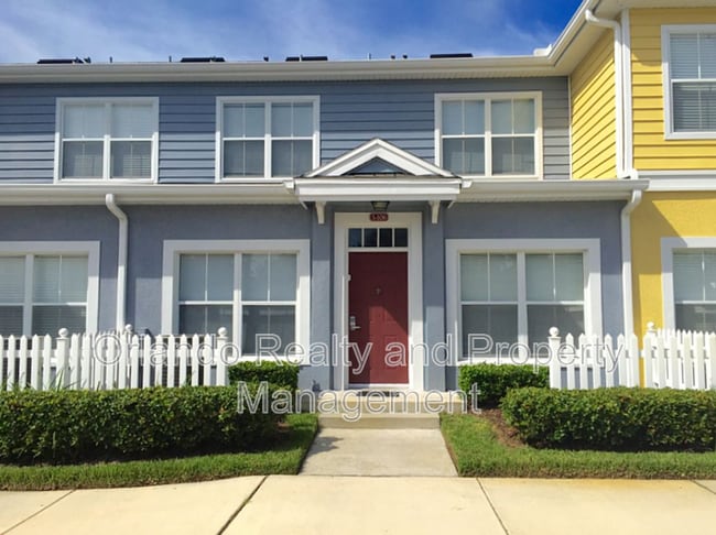 property at 2606 Lodi Cir