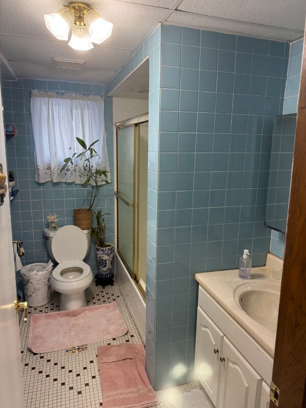 13 Cottage St, Unit 1 in Worcester, MA - Building Photo - Building Photo