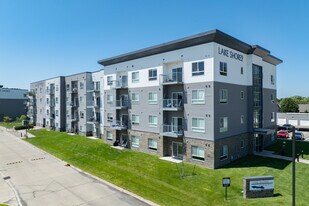 458 NE Delaware Ave in Ankeny, IA - Building Photo