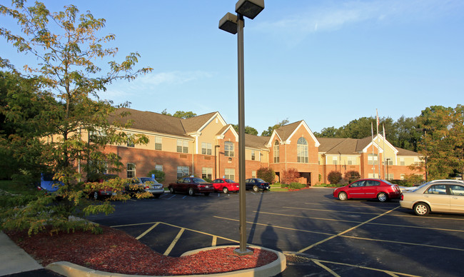 AHEPA 100 Senior Apartments in South Bend, IN - Foto de edificio - Building Photo