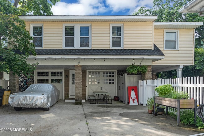 property at 308 Hume St