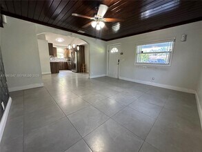 1020 Filer Rd in Lake Worth Beach, FL - Building Photo - Building Photo