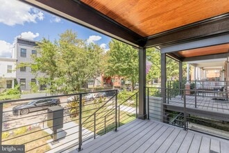 722 Kenyon St NW in Washington, DC - Building Photo - Building Photo