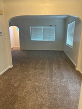 420 Milnes Rd in Modesto, CA - Foto de edificio - Building Photo