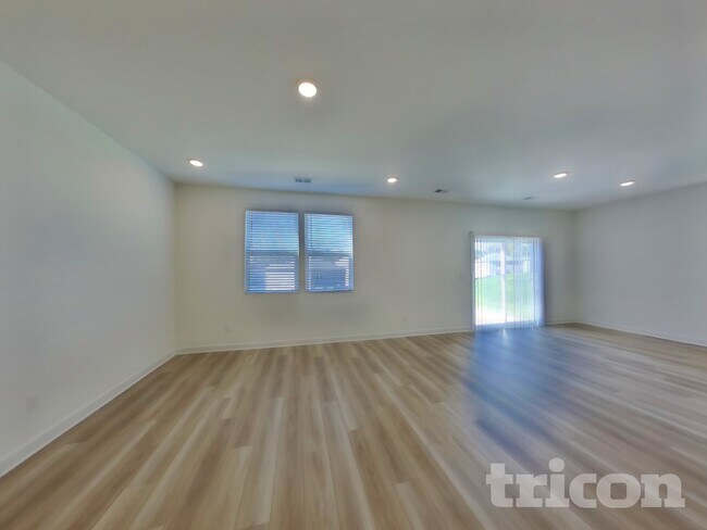 5308 Carnegie Rd in Old Hickory, TN - Foto de edificio - Building Photo