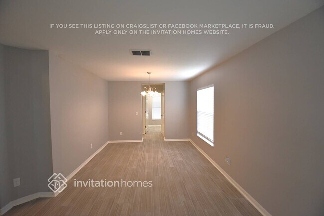 1736 Scotch Pine Dr in Brandon, FL - Building Photo - Building Photo