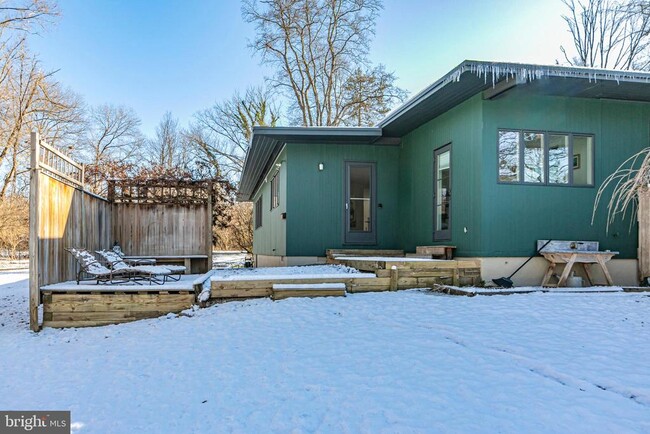 property at 108 Rosedale Ln