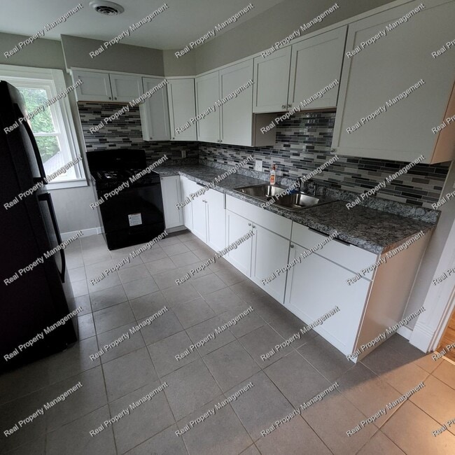 405 Roosevelt Rd in Valparaiso, IN - Building Photo - Building Photo