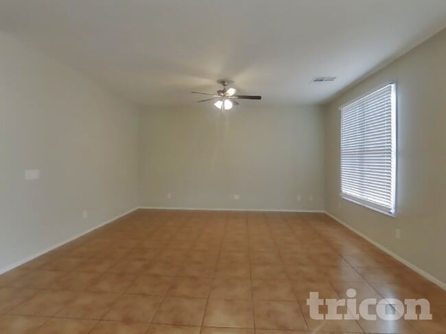 2323 Grenadine Rd in Phoenix, AZ - Building Photo - Building Photo