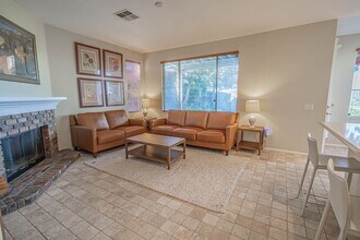 28847 Garnet Canyon Dr in Santa Clarita, CA - Building Photo - Building Photo