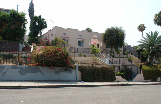 272 S Coronado St in Los Angeles, CA - Building Photo - Building Photo