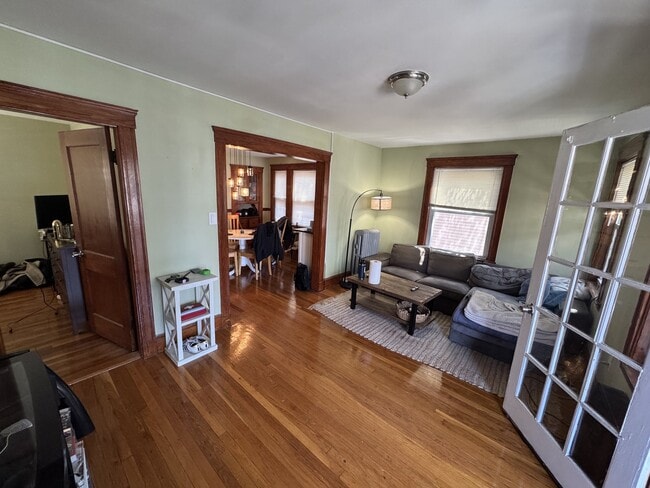 65 Saxton St, Unit #2