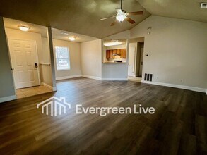 102 Barnsbury Ct in Raeford, NC - Building Photo - Building Photo