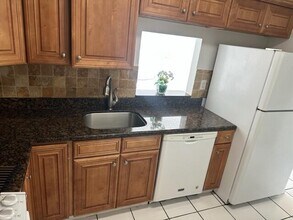 4304 NW 9th Ave in Pompano Beach, FL - Foto de edificio - Building Photo