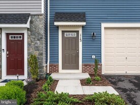 113 Heyford Dr in Stephenson, VA - Building Photo