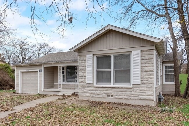4309 Martha Ln in Fort Worth, TX - Foto de edificio - Building Photo