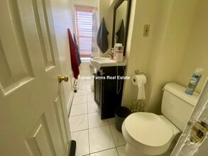 38 Florence St, Unit 2 in Somerville, MA - Building Photo - Building Photo
