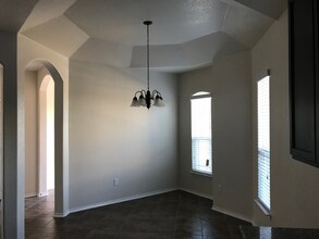 1326 Crane Ct in San Antonio, TX - Foto de edificio - Building Photo