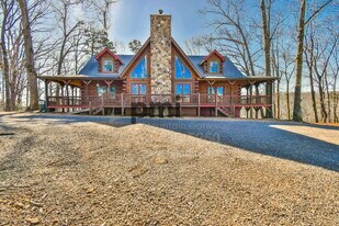 461 River Estates Rd in Cleveland, GA - Building Photo