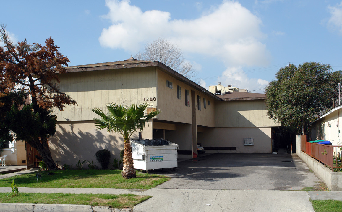 1250 N F St in San Bernardino, CA - Building Photo