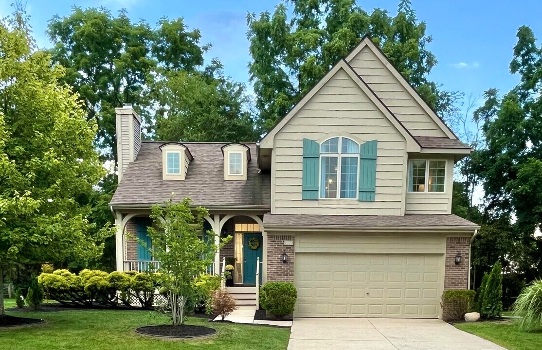 5841 Lafayette Ln in Ann Arbor, MI - Foto de edificio