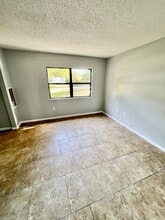 525 N Morgan Ave in Lakeland, FL - Building Photo - Building Photo