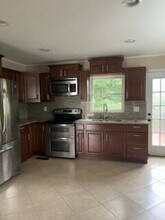 17 Lionel Pl in Asheville, NC - Building Photo - Building Photo