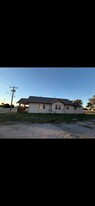 715 Comanche St in Garber, OK - Building Photo