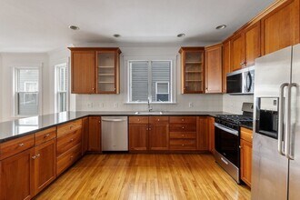 114 Trowbridge St in Cambridge, MA - Building Photo - Building Photo