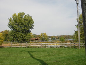 Grandview Apartments in Long Lake, MN - Building Photo - Building Photo